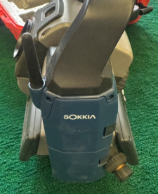 ソキア(SOKKIA)トータルステーション 転倒したした形跡 使用感